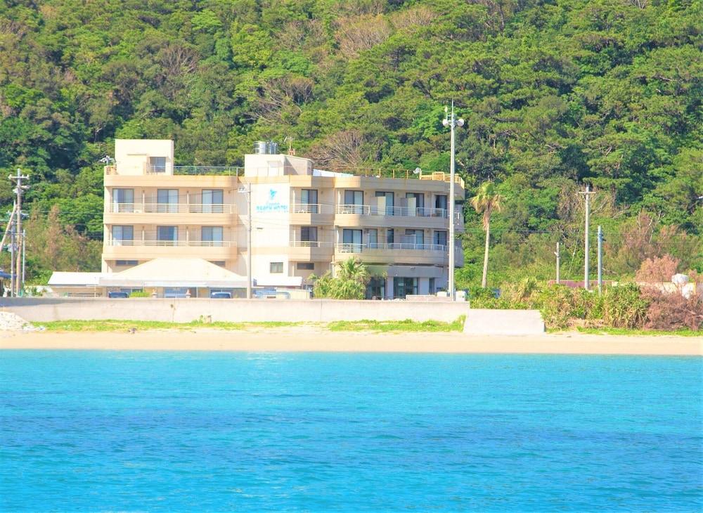 Kerama Beach Hotel Zamami Exteriör bild