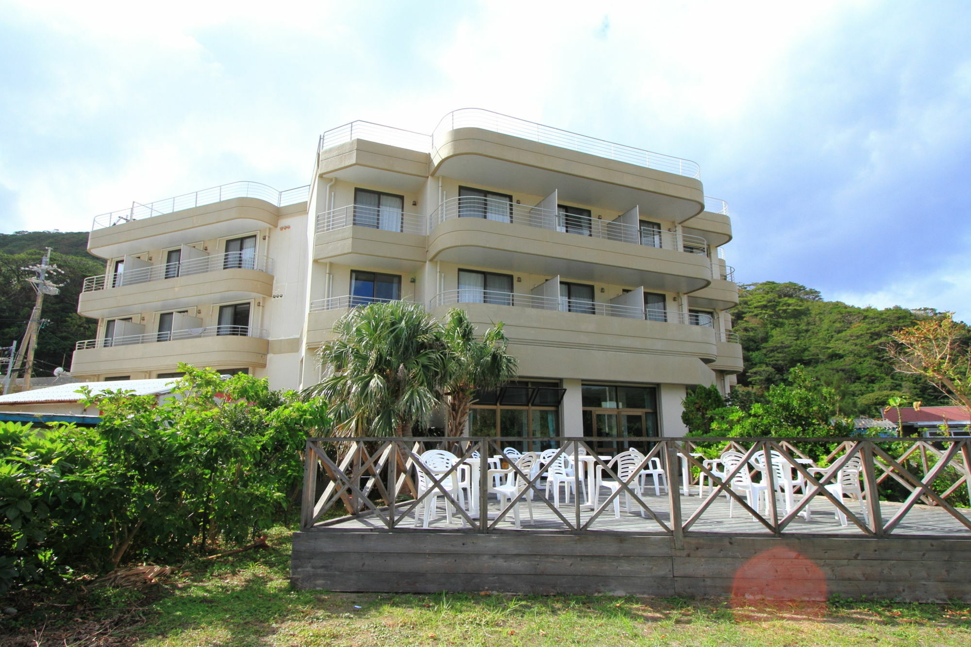 Kerama Beach Hotel Zamami Exteriör bild